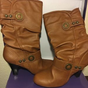 Brown boots